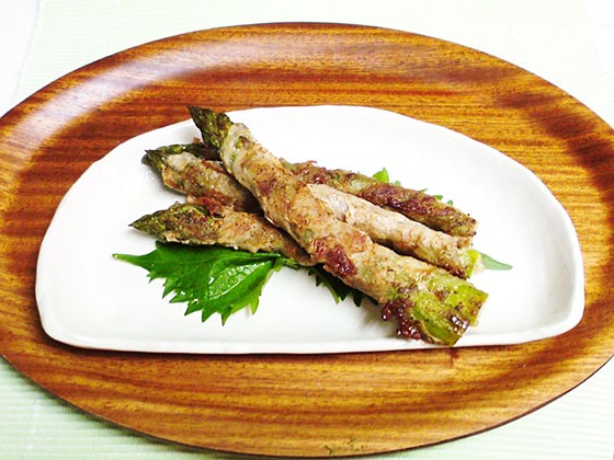 ELYAF Hanasuku Iroha Bacon Wrapped Asparagus #2