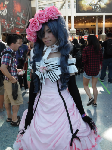 fan-with-cosplay-at-anime-expo1-560x373 Fun with Cosplay at Anime Expo 2015