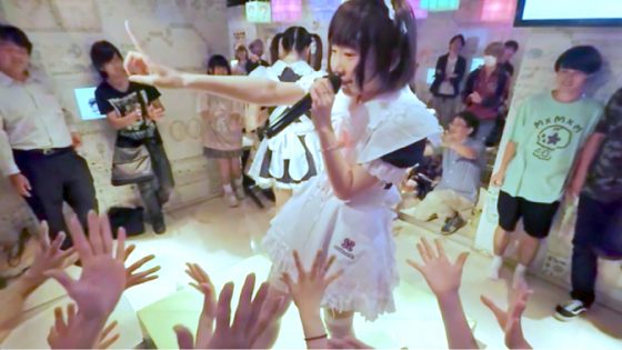 BPM15Q-20160805000315-560x316 Watch Maid Cafe Concerts in 360º VR!