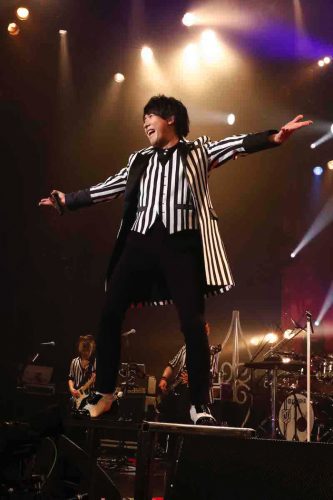 naked-man-suzumura-kennichi-live-2017-13-700x466 Suzumura Kenichi’s “NAKED MAN” Final Live Tour 2017 Concert Review: We Went to Suzumura Kenichi’s Concert to Help Save the World