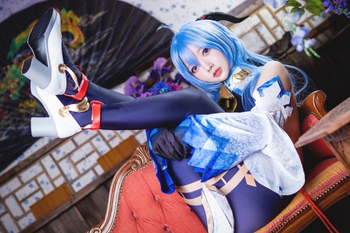 Ew9toErVIAEcSmU-700x467 The Best and Sexiest Genshin Impact Cosplay Online!