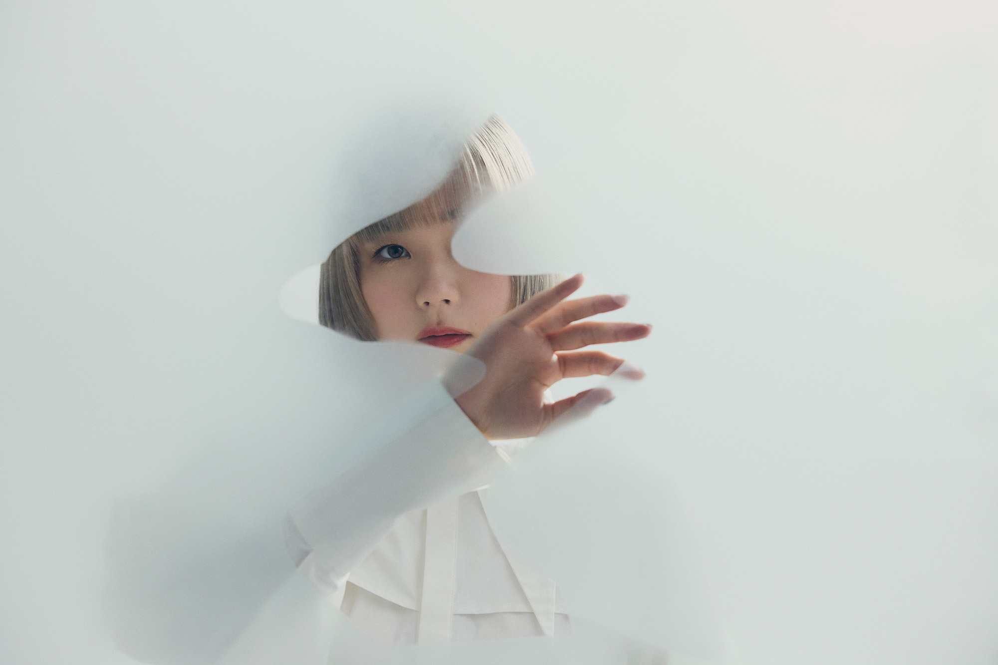 Kayoko-Yoshizawa-Artist-Photo Kayoko Yoshizawa’s New Song “Tasokare” Chosen as the OP Theme for the Upcoming January 2025 Anime Tasokare Hotel!